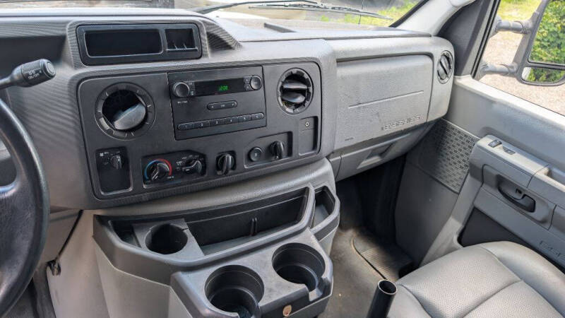 2013 Ford E-Series E-250