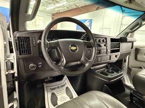 2016 Chevrolet Express 2500