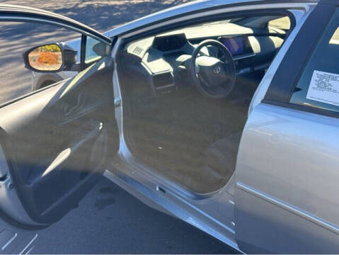 2026 Toyota Prius Plug-in Hybrid SE