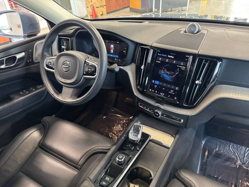 2022 Volvo XC60 Recharge T8 Inscription