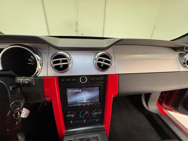2005 Ford Mustang