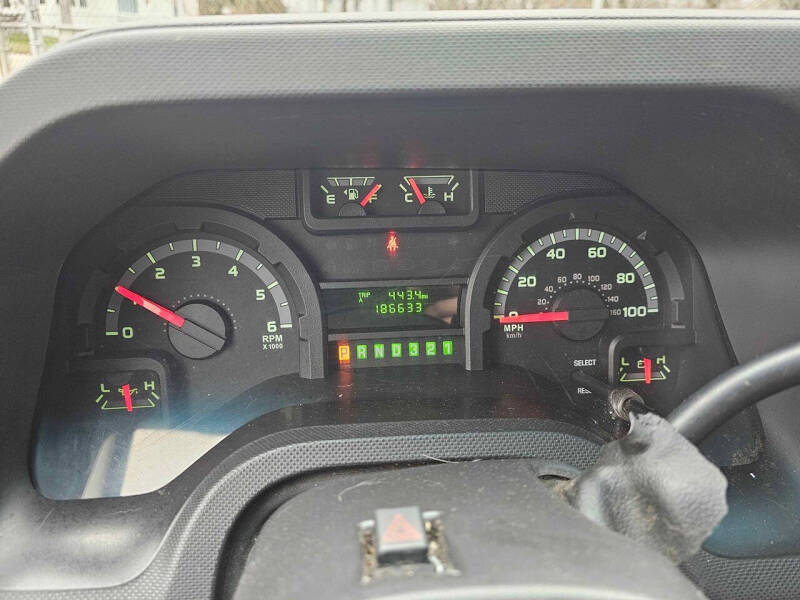 2015 Ford E-Series E-350 SD