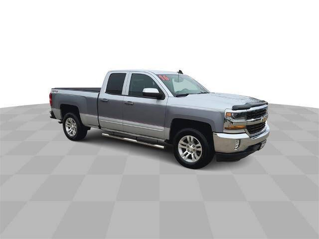 Used 2016 Chevrolet Silverado 1500 LT with VIN 1GCVKREC8GZ420005 for sale in Waterloo, IA