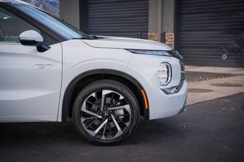 2023 Mitsubishi Outlander PHEV SEL