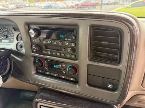 2003 GMC Yukon XL Denali