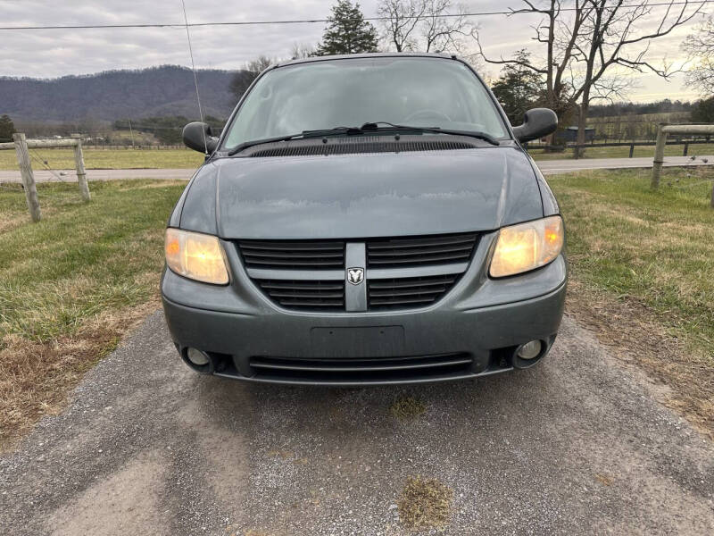 2005 Dodge Grand Caravan SXT