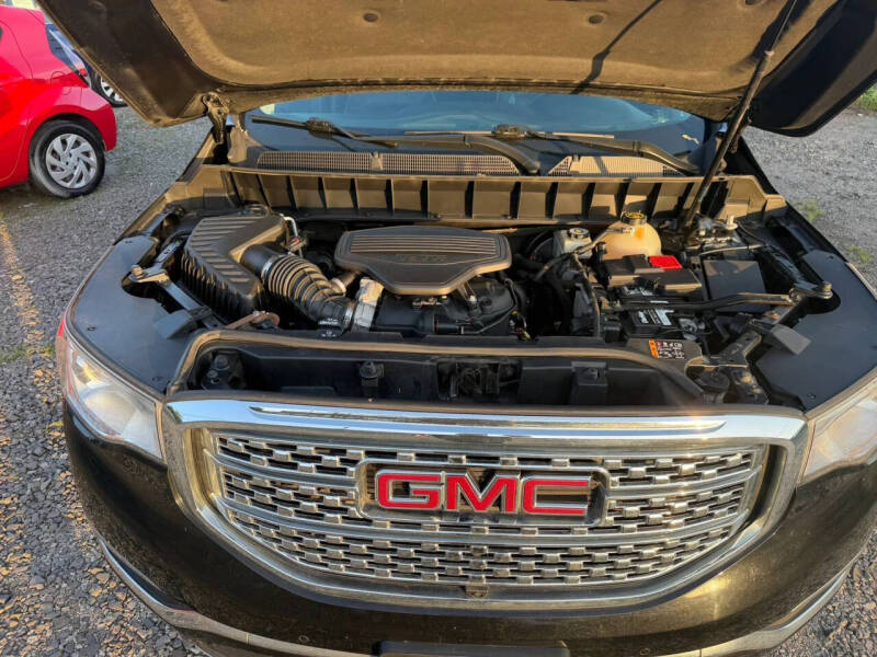 2017 GMC Acadia Denali