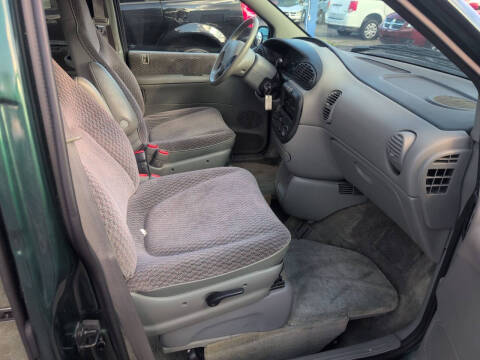 1998 Dodge Grand Caravan SE