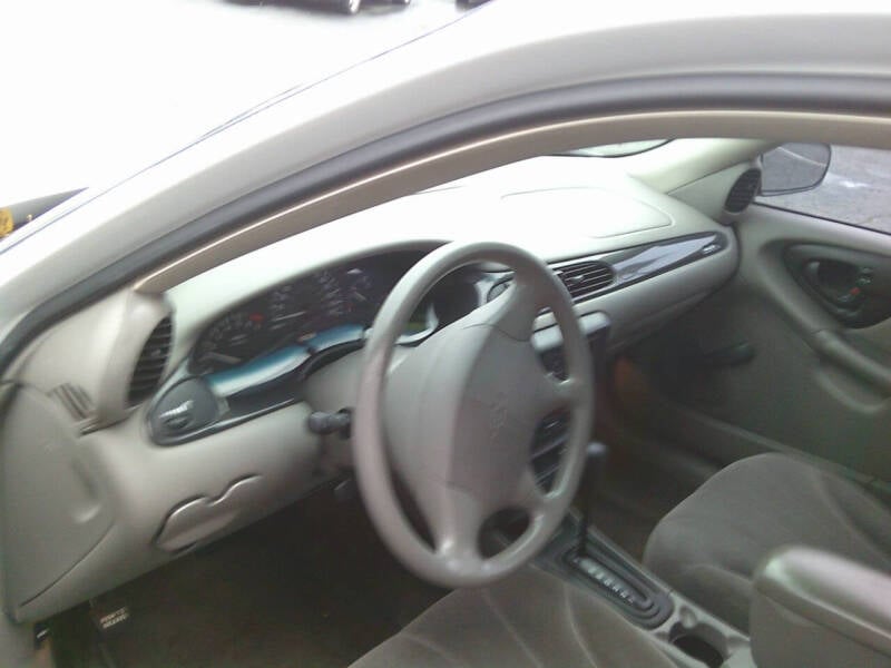 2003 Chevrolet Malibu Base photo 5