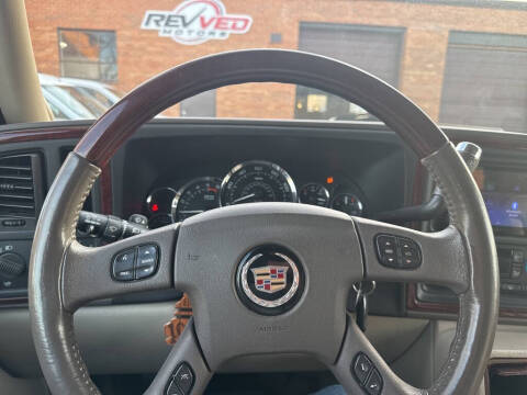 2005 Cadillac Escalade