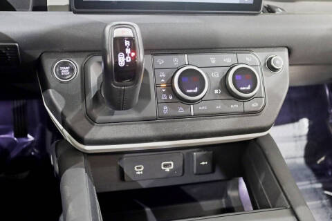 2020 Land Rover Defender 110 SE