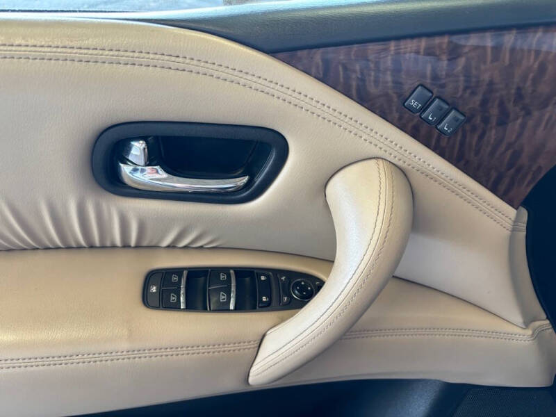 2018 Nissan Armada Platinum