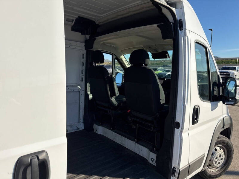 2023 RAM ProMaster 2500 136 WB