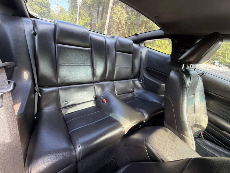 2008 Ford Mustang V6 Deluxe
