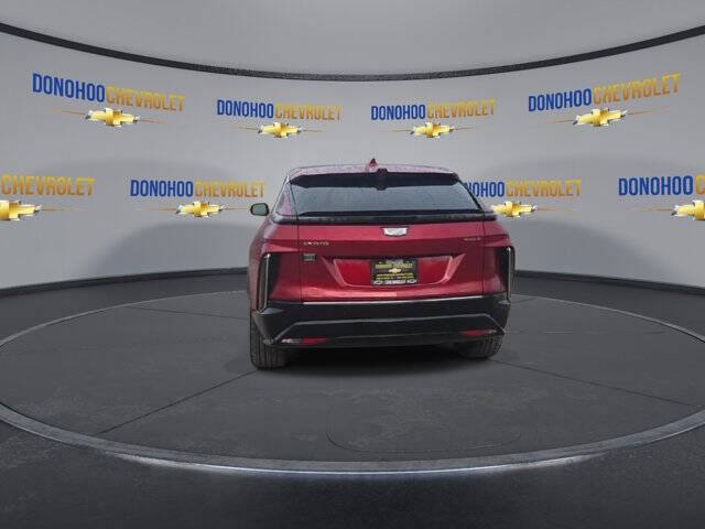 2024 Cadillac LYRIQ Luxury 1