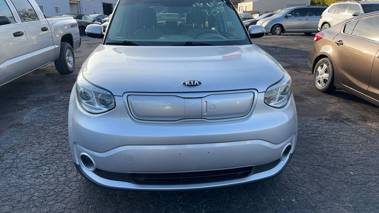 2016 Kia Soul + + 4dr Crossover 1