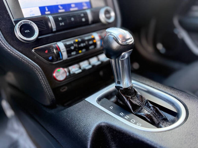 2020 Ford Mustang EcoBoost Premium