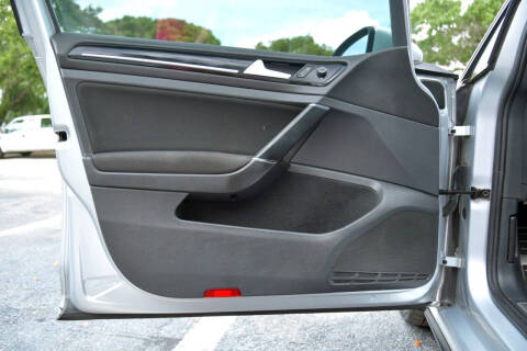 2017 Volkswagen Golf GTI S