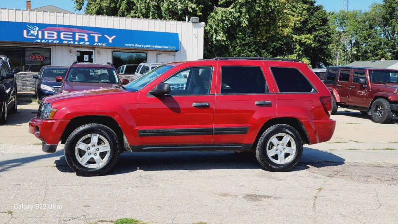 2005 Jeep Grand Cherokee for sale at Liberty Auto Sales in Merrill IA