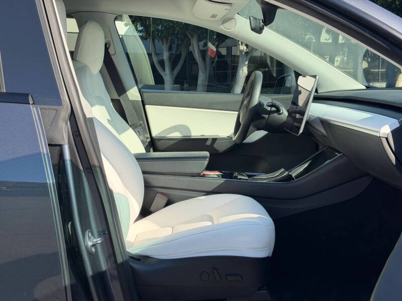 2020 Tesla Model Y Performance