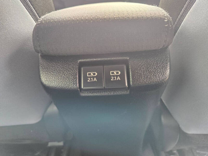 2019 Toyota Prius LE AWD-e