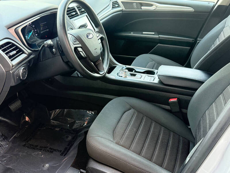 2019 Ford Fusion SE