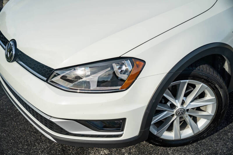 2017 Volkswagen Golf Alltrack TSI S 4Motion