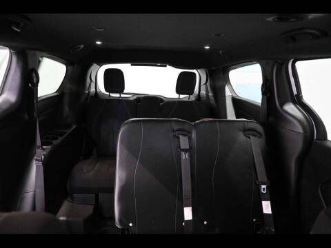 2024 Chrysler Pacifica Touring