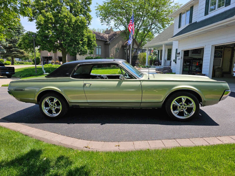 1967 Mercury Cougar XR7