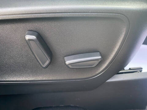 2023 Ford Escape Hybrid Platinum