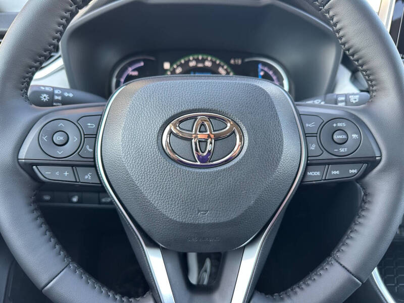 2025 Toyota RAV4 Hybrid XLE