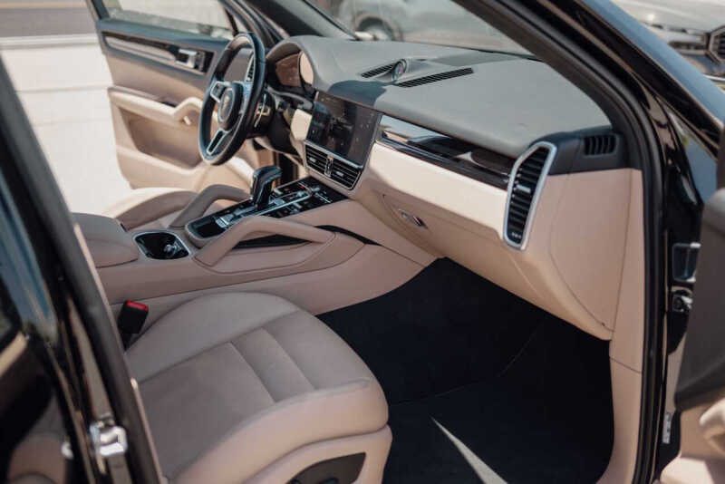 2023 Porsche Cayenne