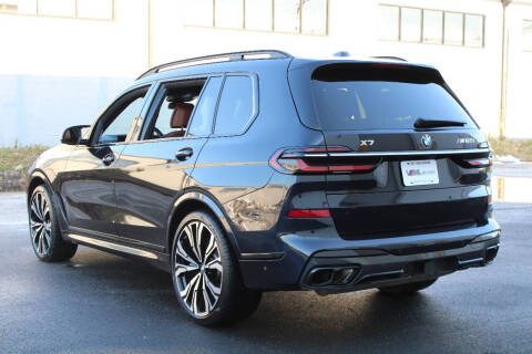 2023 BMW X7 M60i