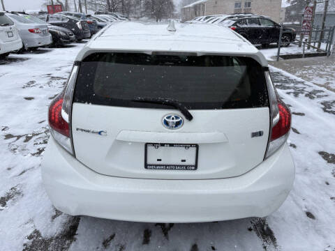 2015 Toyota Prius c Three