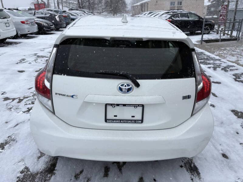 2015 Toyota Prius c Three