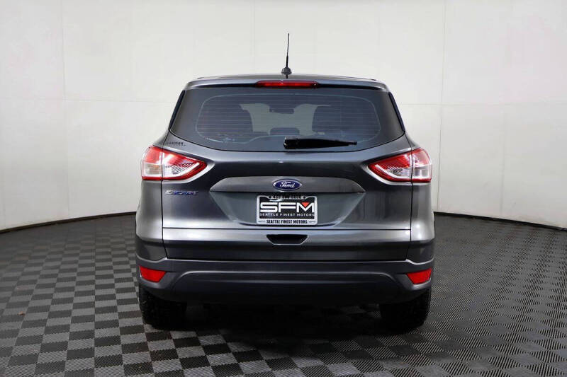 2016 Ford Escape S