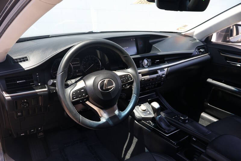 2017 Lexus ES 350