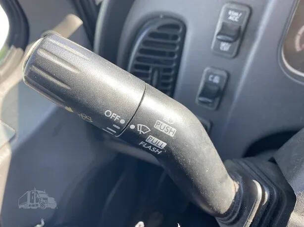 2015 Freightliner M2 106