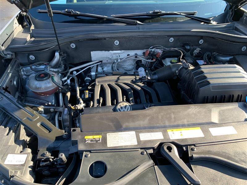 2020 Volkswagen Atlas Cross Sport V6 SEL Premium R-Line 4Motion