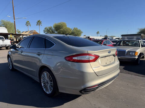 2015 Ford Fusion SE