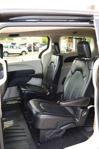 2018 Chrysler Pacifica Touring L