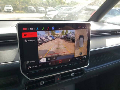 2025 Volkswagen ID. Buzz Pro S Plus 4Motion