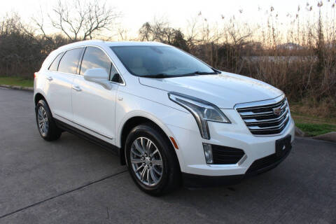 2017 Cadillac XT5 for sale at Clear Lake Auto World in League City TX