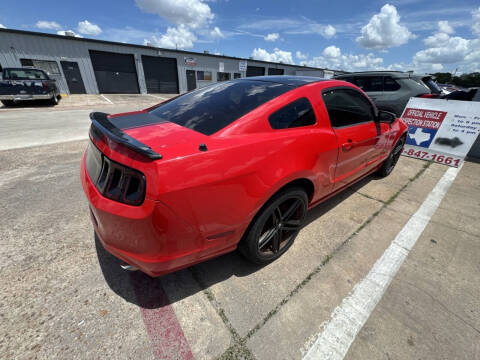 2014 Ford Mustang V6