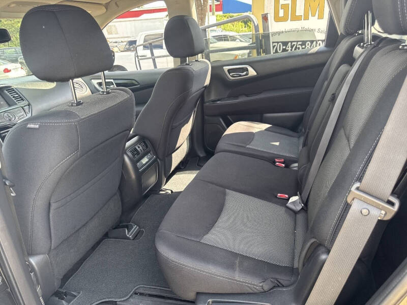 2017 Nissan Pathfinder SV