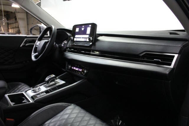 2022 Mitsubishi Outlander SEL Special Edition