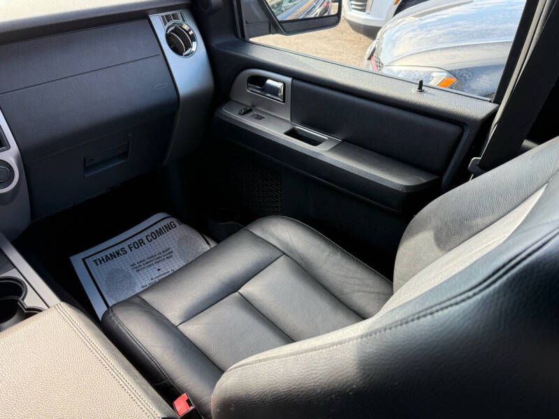 2017 Ford Expedition XLT