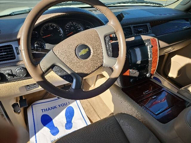 2013 Chevrolet Avalanche LTZ Black Diamond