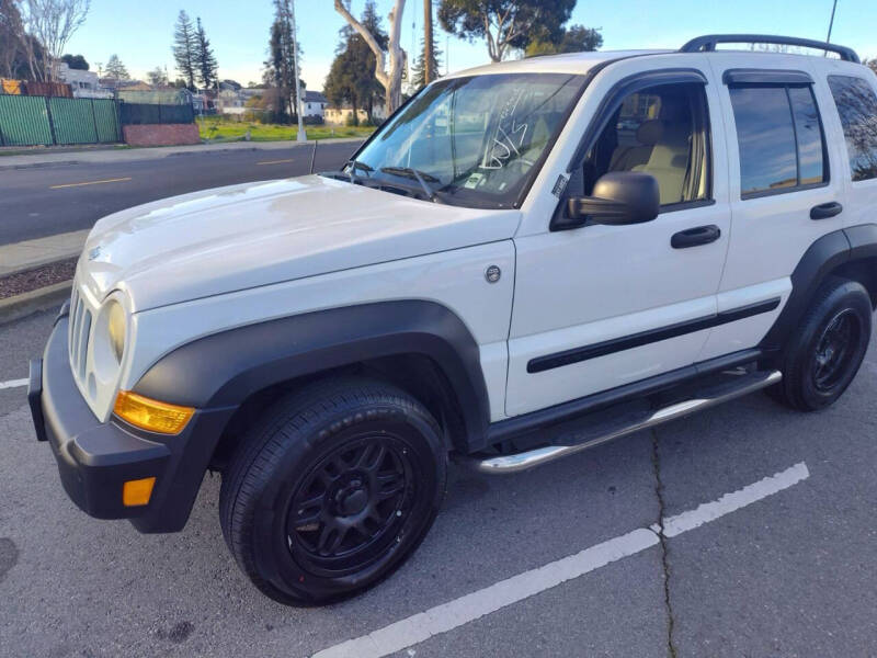 2006 Jeep Liberty for sale at Heavenly Autos LLC in Oakland CA