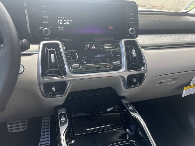 2023 Kia Sorento Plug-In Hybrid SX Prestige